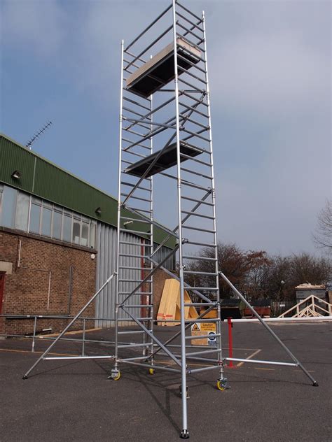 scaffold tower hire telford